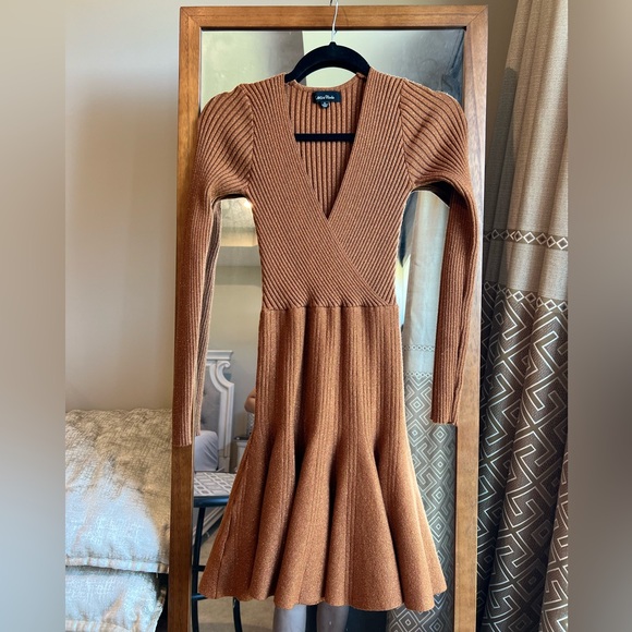 Lea and Viola stretchable mini Dress Gold Brown size Small - Picture 1 of 5